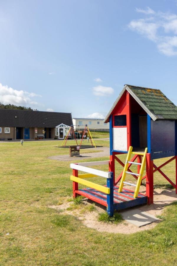 The Beach Hut, Burghead Eksteriør bilde
